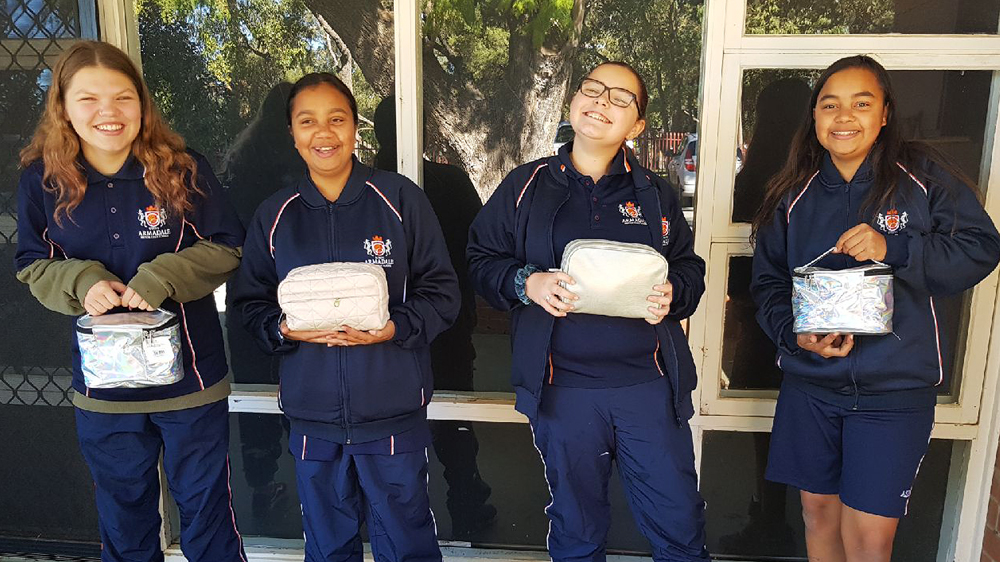 Community Message Stick 4